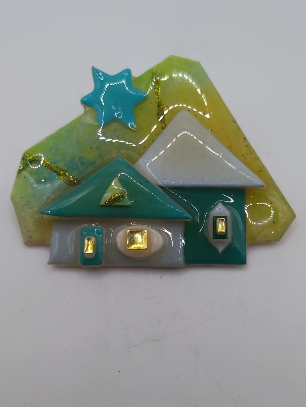 Lucinda House Brooch